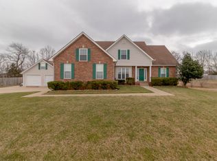 1130 Thornberry Dr, Clarksville, TN 37043