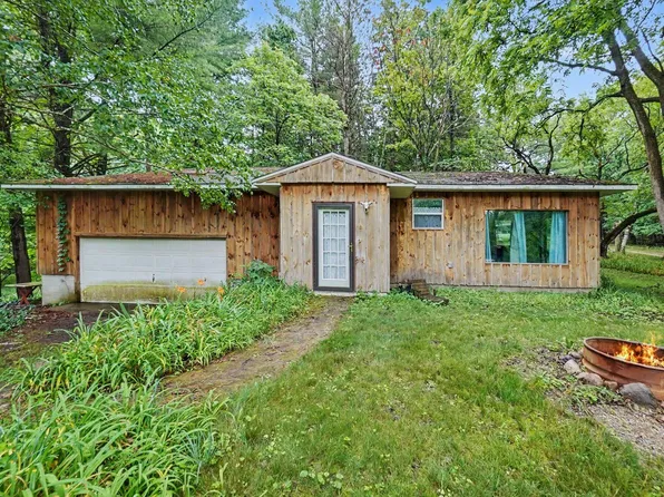 539 E Buchanan Rd, Shelby, MI 49455