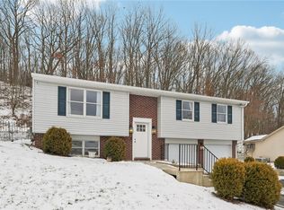 46 Marion Dr, Zelienople, PA 16063