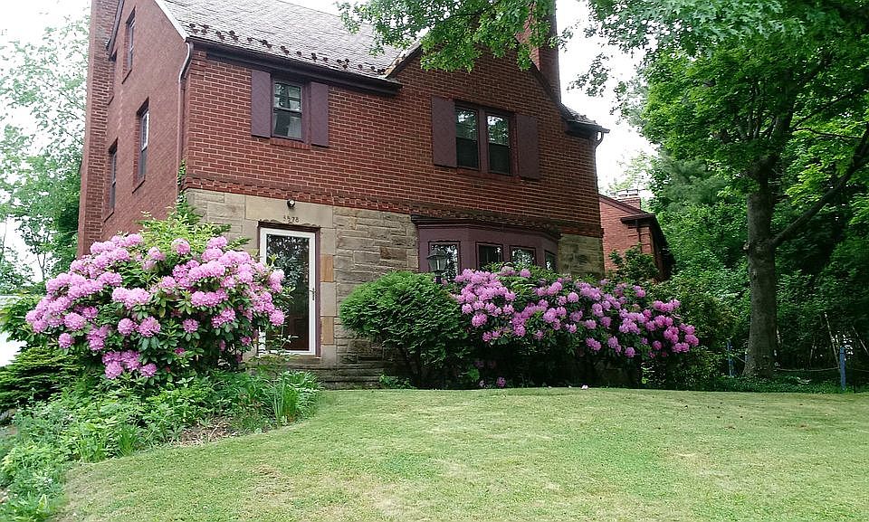 2nd image of 3578 Glencairn Rd