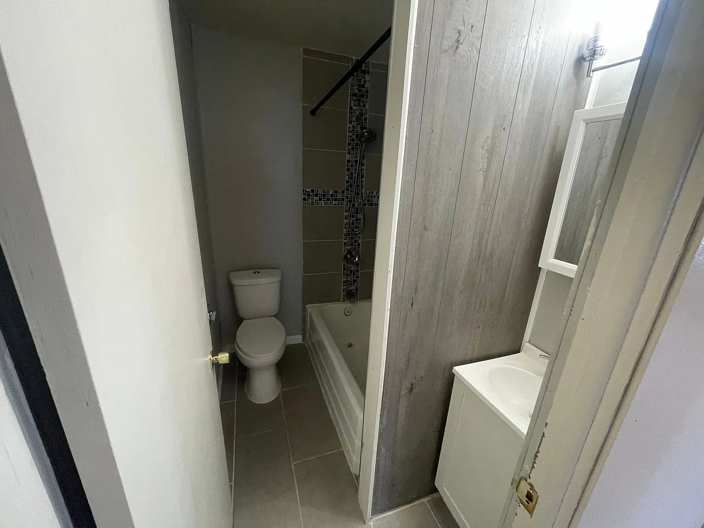 7601 W. Becher St. (3 Unit + Commercial) — Photo 3