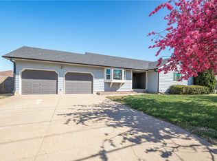 1225 E Magnolia Rd, Salina, KS 67401