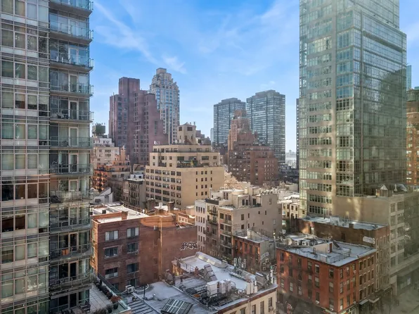 250 East 53rd Street 1403 image 8 of 9