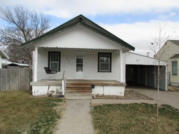 1207 Caldwell Ave, Goodland, KS 67735