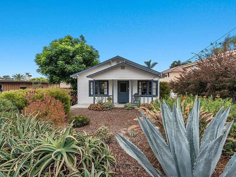 215 N Rios Ave — Photo 17