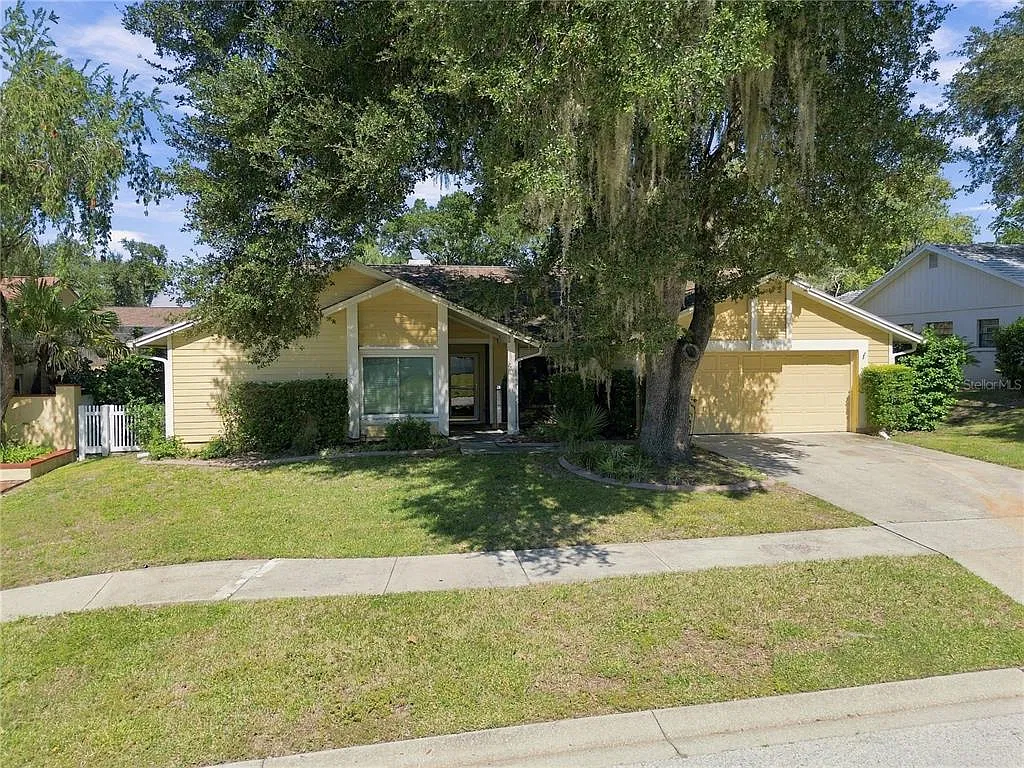 3 bed, 2.5 bath, 2280 sqft, $3,150 — Photo 2