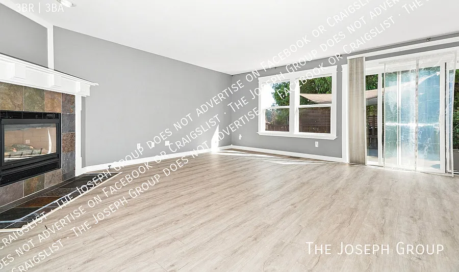 Bright & Beautiful 3-Bed Kent Home — Photo 3