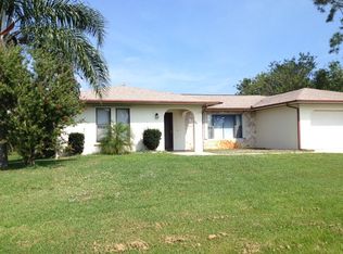 849 SE Atlantus Ave, Port Saint Lucie, FL 34983