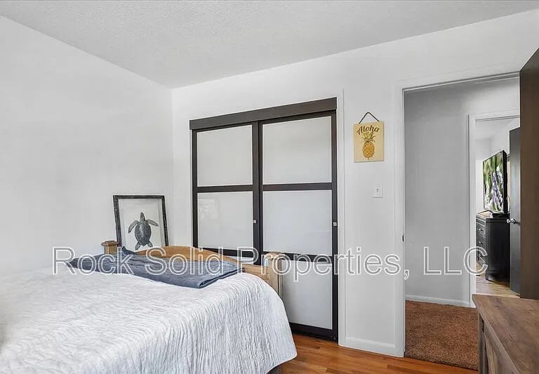 1039 Melton St — Photo 22