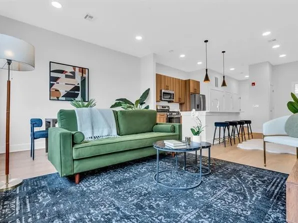 345 Avenue A image 5 of 20