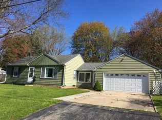2822 Wellington Rd, Kalamazoo, MI 49008