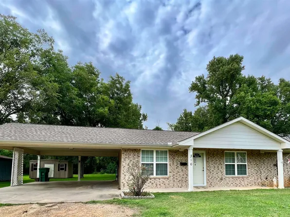 316 Walnut St, Naples, TX 75568