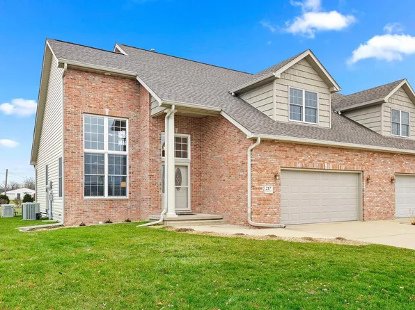 217 Cypress Point, Washington, IL 61571