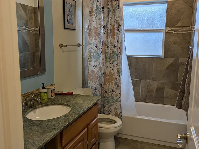 3641 Grape St — Photo 8