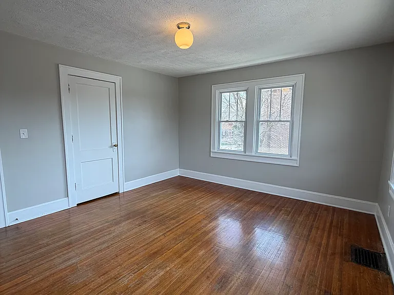 3827 Central Ave — Photo 37