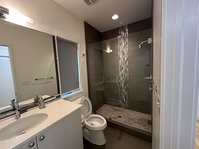 2437 S Williams St — Photo 5
