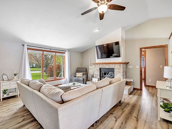 5th image of 2643 Garden Meadows Ct