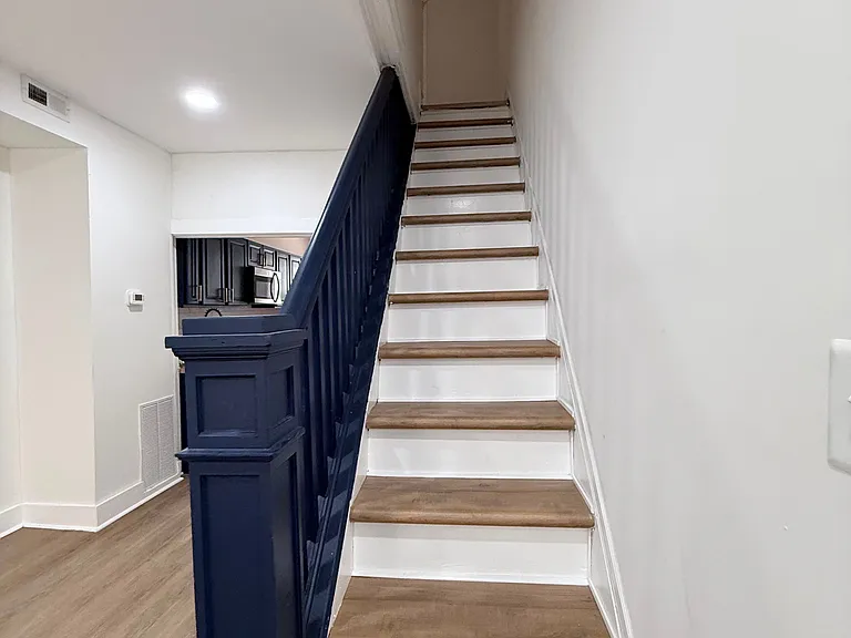 820 N Streeper St #MAIN — Photo 4