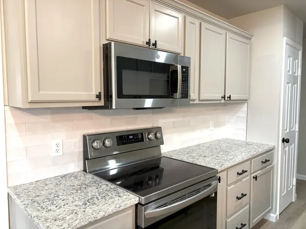 1314 E Warren St, Brownfield, TX 79316