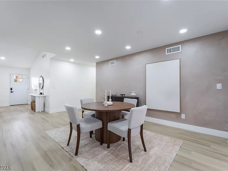3138 Belvedere Dr — Photo 10