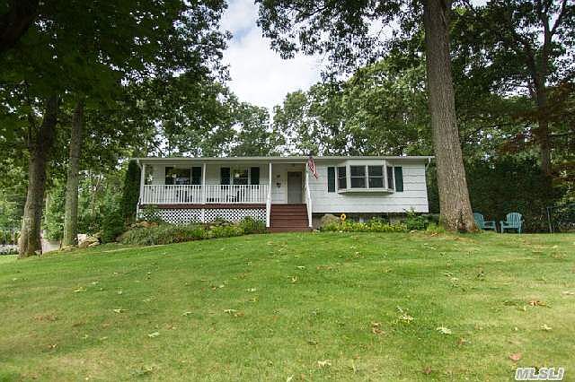 1st image of 18 Whitewood Dr
