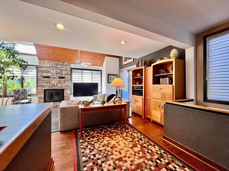 7 N Delavan Ave #2026 — Photo 14
