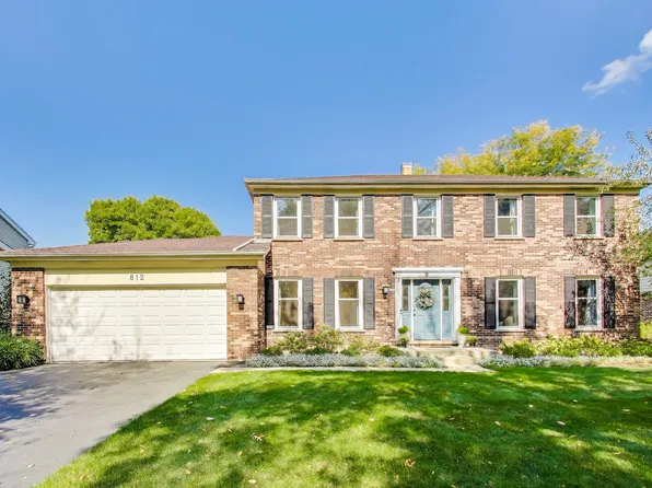 812 W Whiting Ln, Arlington Heights, IL 60004