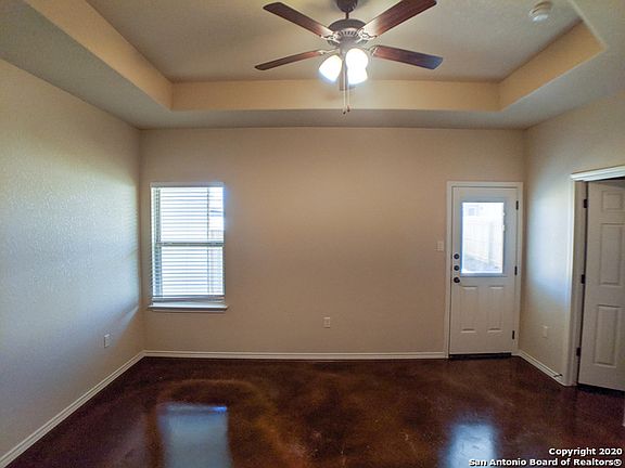 3rd image of 91 Plaza Dr #4
