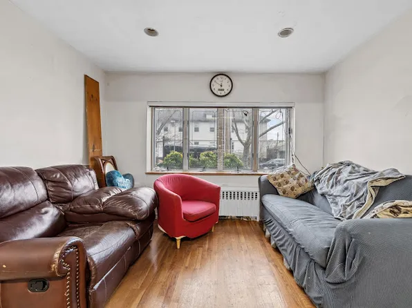 1408 Avenue L image 19 of 20