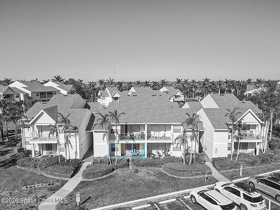 2nd image of 1800 Charlesmont Dr #6-100