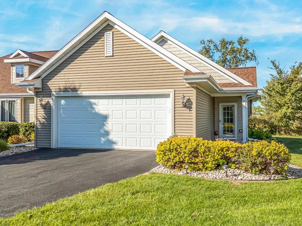 E7616 Wood Duck Ct, Fremont, WI 54940
