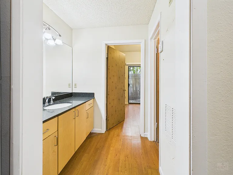 2815 Rio Grande St #109 — Photo 7