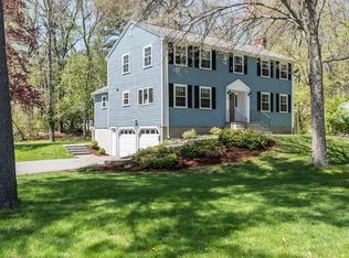 5 College Cir, Andover, MA 01810