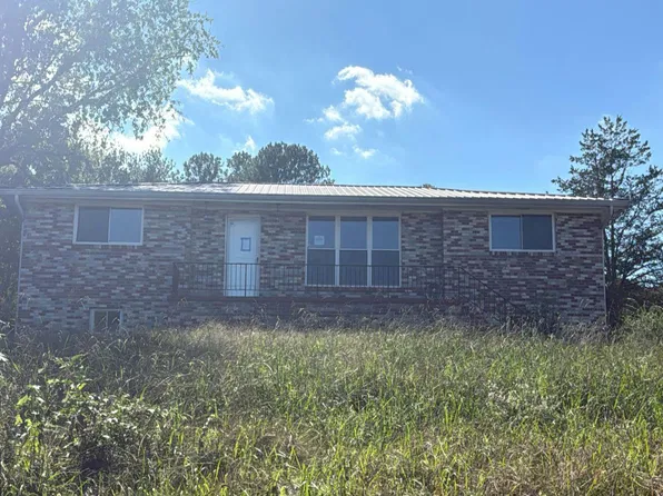 47 Sherry Ln, Rossville, GA 30741