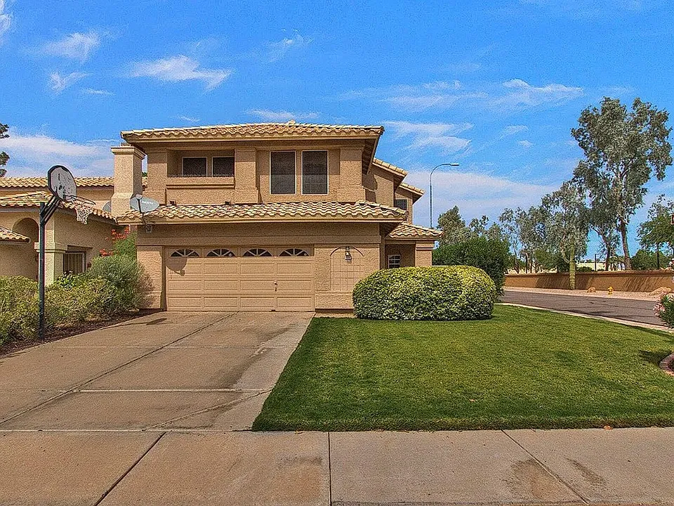 3110 W Baylor Ln