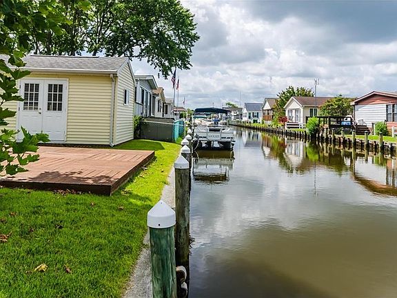 2nd image of 37019 Mallard Dr