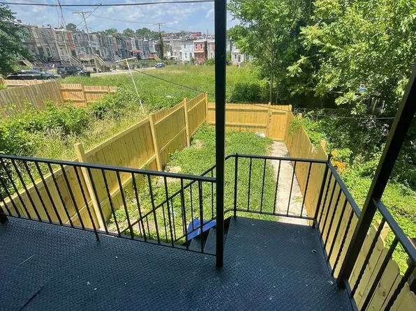 2202 Baker St, Baltimore, MD 21216