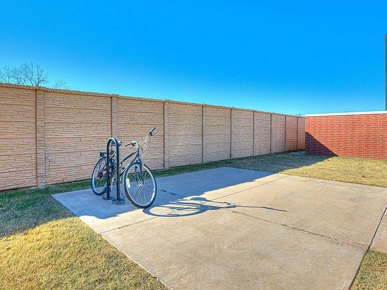 Classen Crossing - Norman-27
