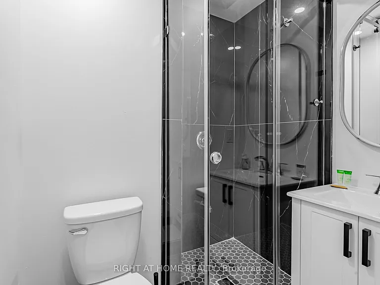 36 Windermere Ave #LOWER — Photo 10