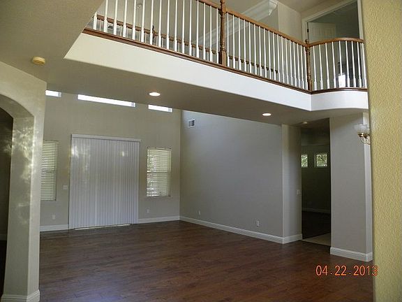 new wood engineered flooring