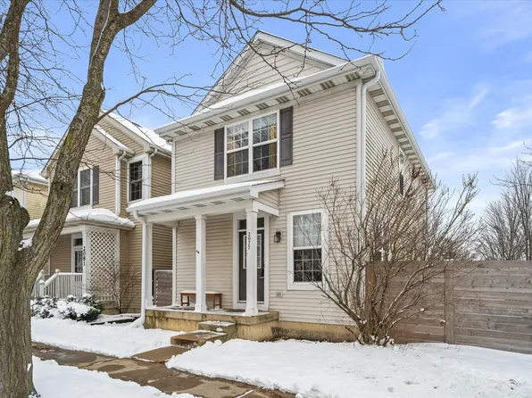 2077 Union Mill Dr, Aurora, IL 60503