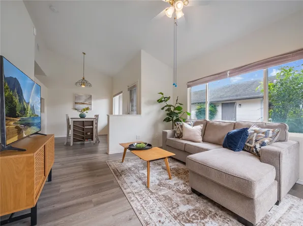 91-1061 Kaileolea Dr APT 2C6, Ewa Beach, HI 96706