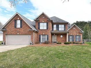 4840 Diane Ct, Walkertown, NC 27051