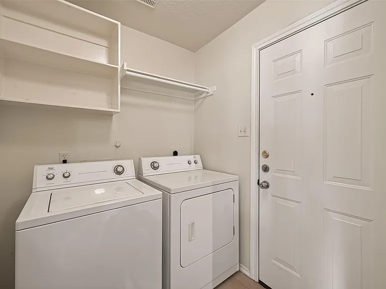 18518 Bare Meadow Ln — Photo 22