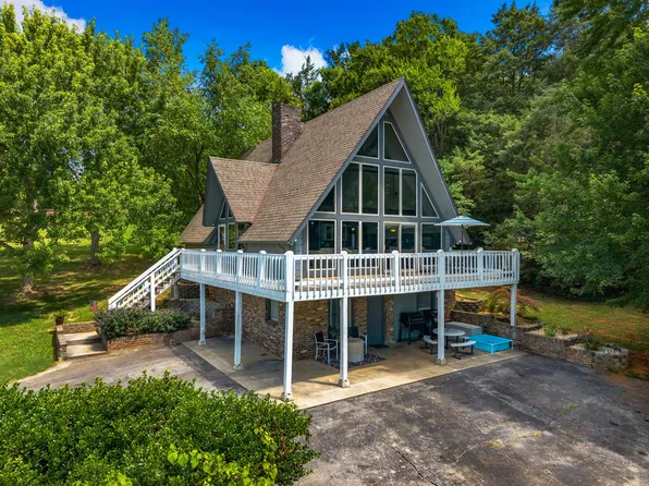 1116 Patterson St, Dandridge, TN 37725