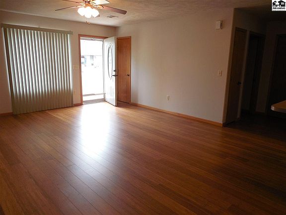 2nd image of 1801 E 33rd Ave