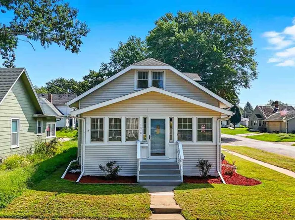1310 Summer St, Burlington, IA 52601
