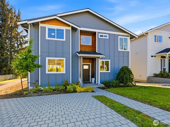 3058 44th Avenue NE, Tacoma, WA 98422