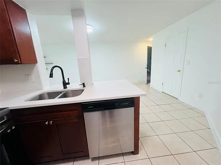 3941 Atrium Dr #L3 — Photo 8