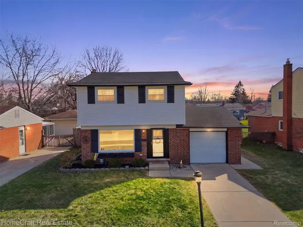 32463 Steinhauer St, Westland, MI 48186